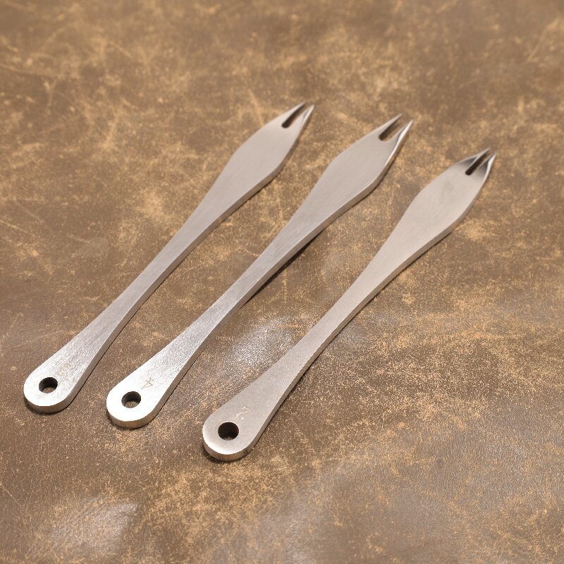 Adjustable Leather Wing Divide - Wing Divider Stitch review and price